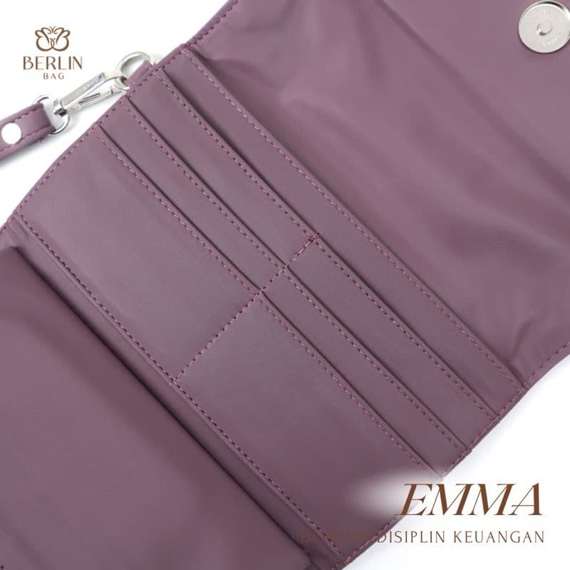 Emma Dompet Disiplin Keuangan